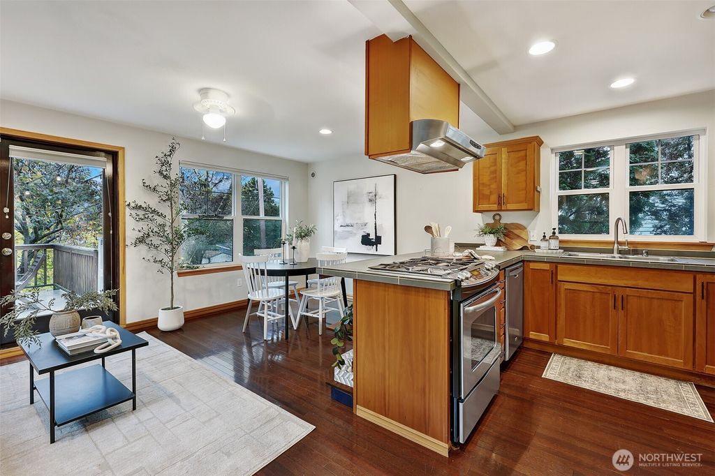 Photo of 9005 Fremont Avenue N #A, Seattle, WA 98103 (MLS # 2455064)