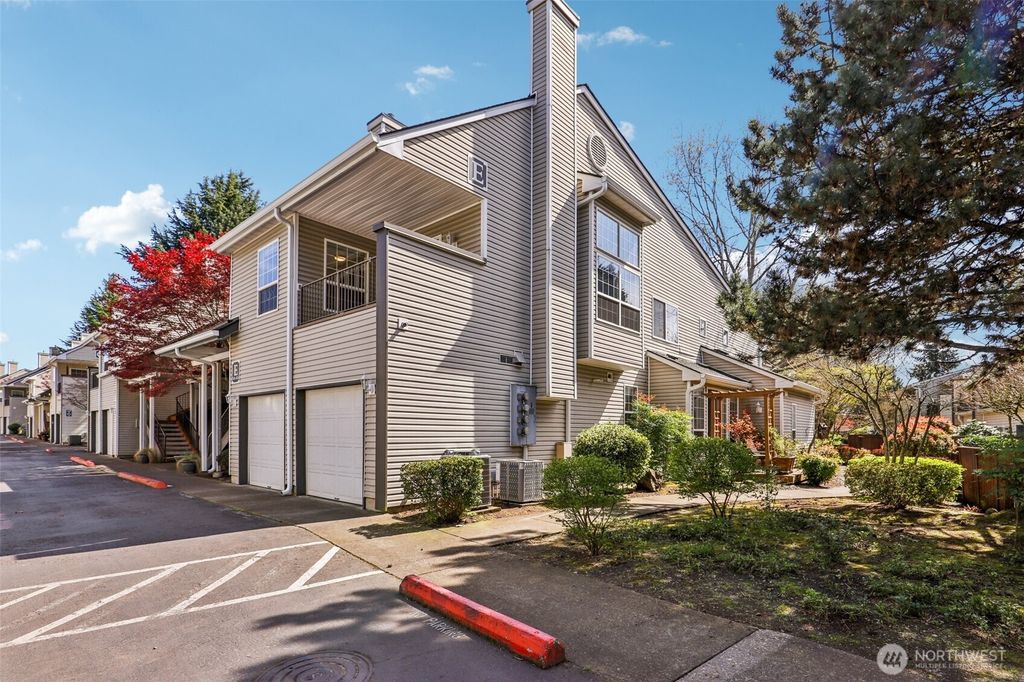 Photo of 13210 SE 7th Street #E23, Vancouver, WA 98683 (MLS # 2504014)