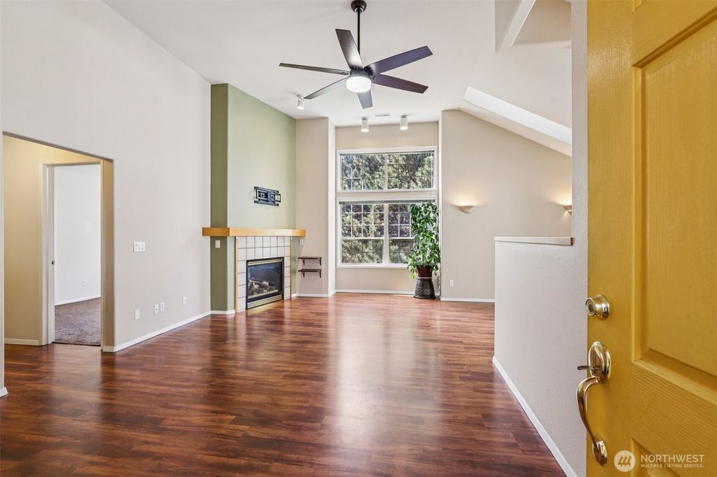 Photo of 13210 SE 7th Street #E23, Vancouver, WA 98683 (MLS # 2504014)