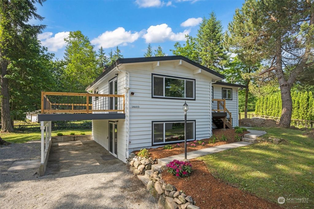 Photo of 14603 SE 214th Street, Kent, WA 98042 (MLS # 2127861)