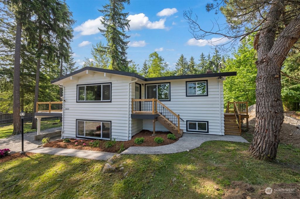 Photo of 14603 SE 214th Street, Kent, WA 98042 (MLS # 2127861)