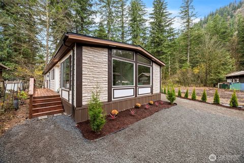 Photo of 8532 Juniper Place, Maple Falls, WA 98266 (MLS # 2454654)