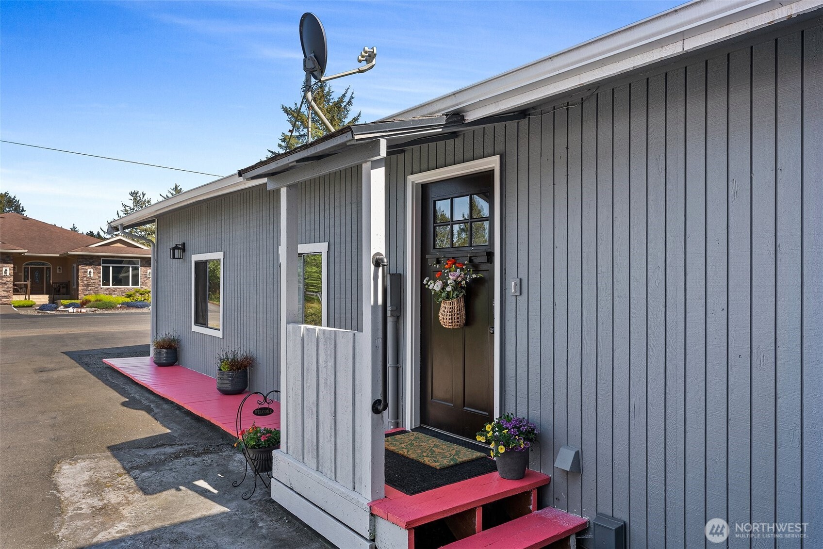 157 Canal Drive NE