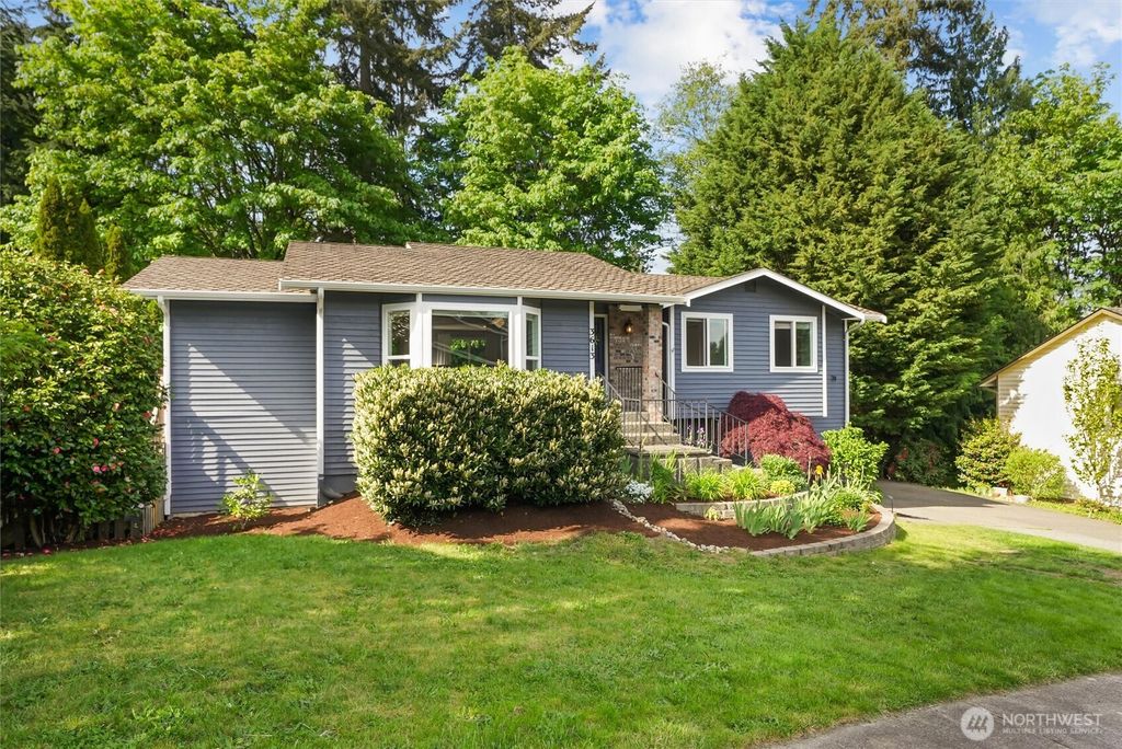 Photo of 3613 97th Place SE, Everett, WA 98208 (MLS # 2519370)