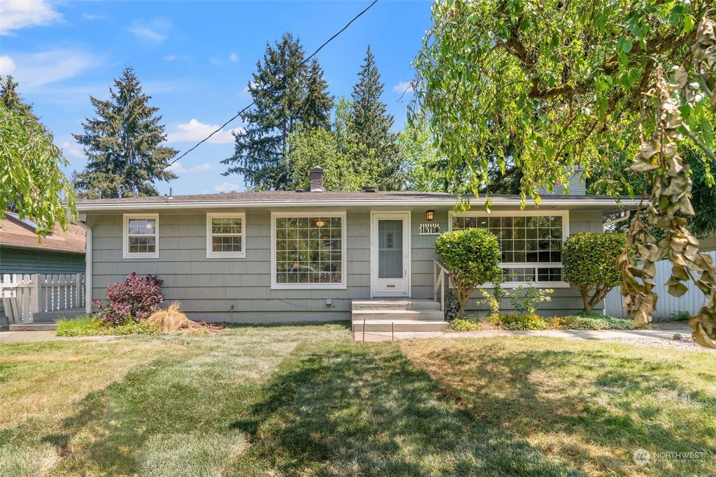 Photo of 16720 Linden Avenue N, Shoreline, WA 98133 (MLS # 2076803)