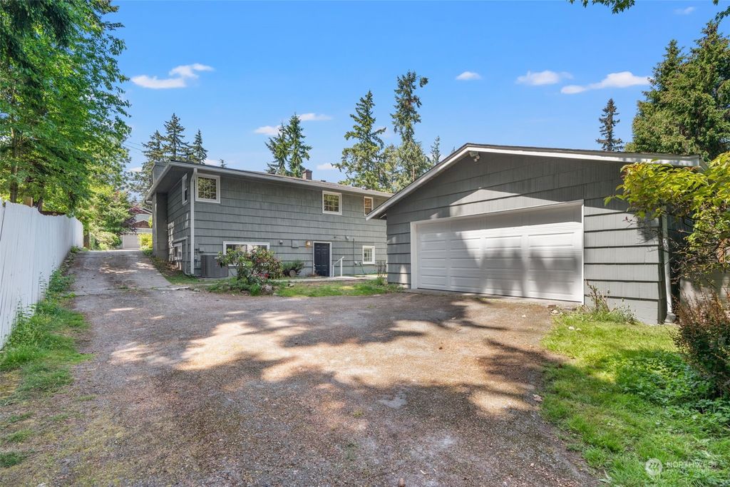 Photo of 16720 Linden Avenue N, Shoreline, WA 98133 (MLS # 2076803)