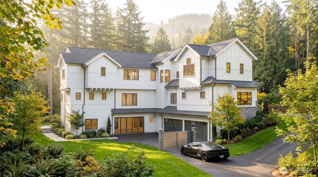 Photo of 418 111th Avenue SE, Bellevue, WA 98004 (MLS # 2516579)