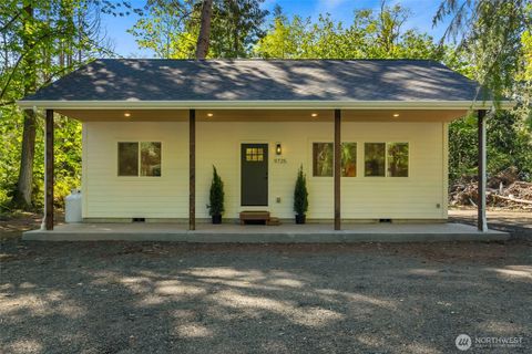 Photo of 9725 Hunter Point Road NW, Olympia, WA 98502 (MLS # 2514442)