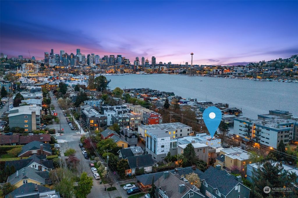 Photo of 2314 B Fairview Avenue E, Seattle, WA 98102 (MLS # 2058398)