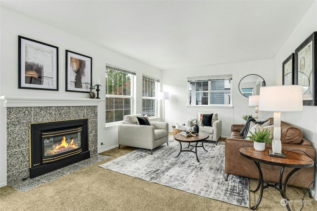 Photo of 1310 N 41st Street #B, Seattle, WA 98103 (MLS # 2286144)