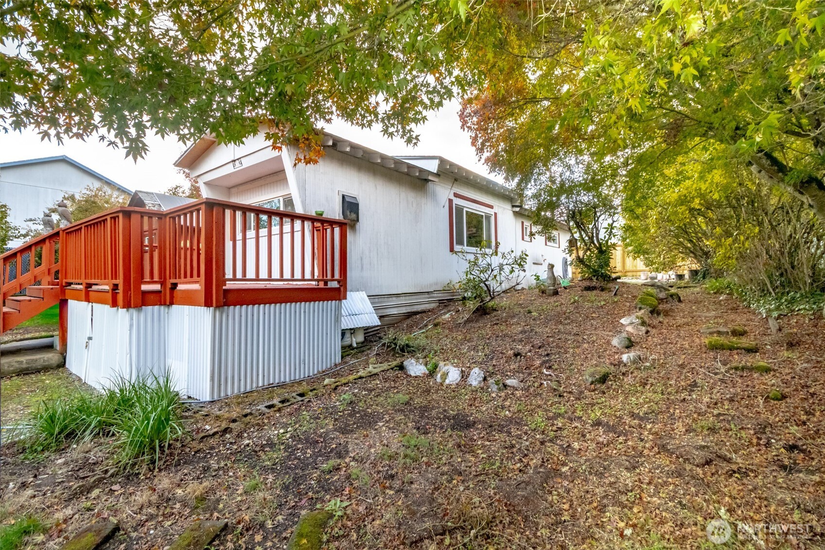 25406 E 37th Avenue E