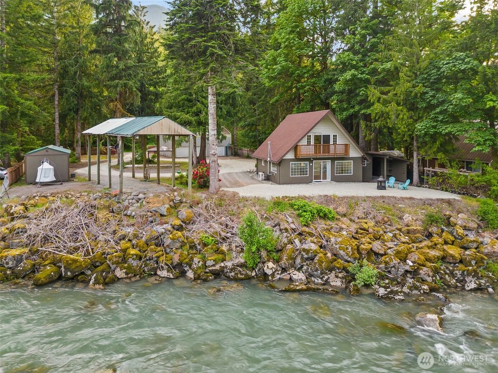 Photo of 25921 Clear Creek Rd Rd, Darrington, WA 98241 (MLS # 2385698)