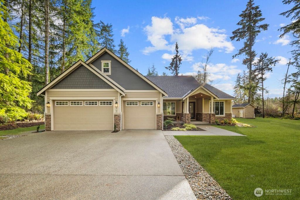 Photo of 2703 44th Avenue NW, Olympia, WA 98502 (MLS # 2477718)