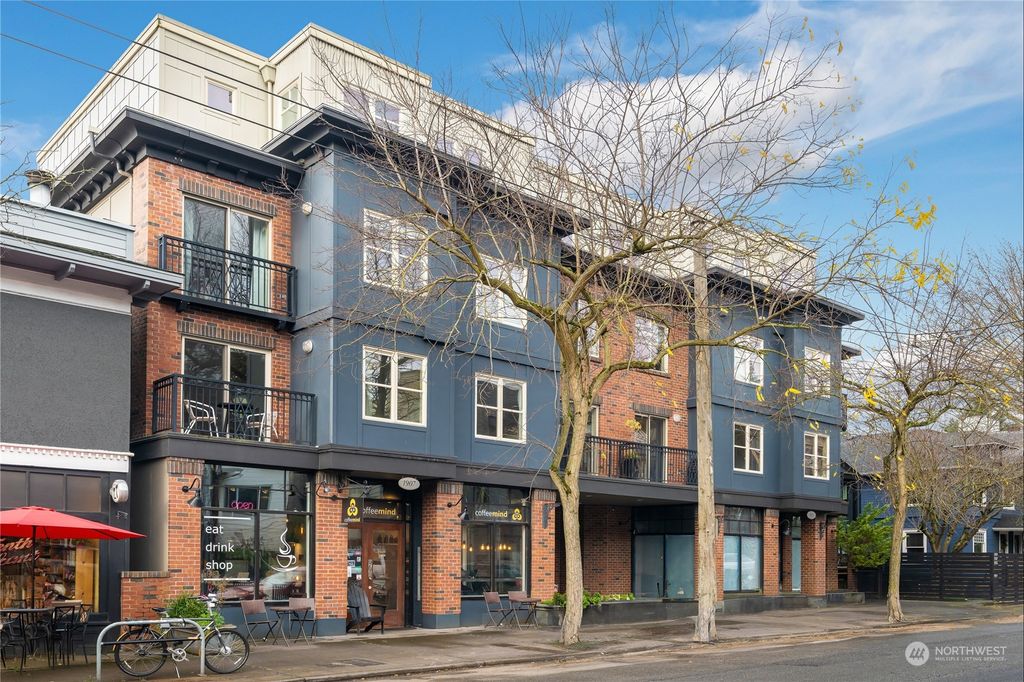 Photo of 1909 10th Avenue W #402, Seattle, WA 98119 (MLS # 2325408)