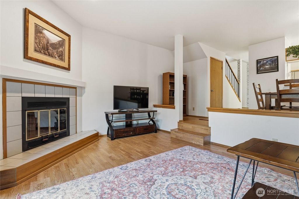 Photo of 21306 48th Avenue W #C2, Mountlake Terrace, WA 98043 (MLS # 2482808)