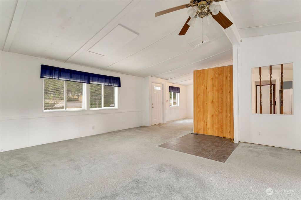 Photo of 10251 148th Avenue SE, Renton, WA 98059 (MLS # 2139046)