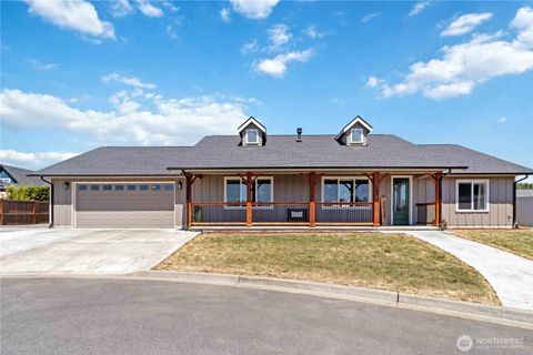 Photo of 184 Abram Lane, Chehalis, WA 98532 (MLS # 2545869)