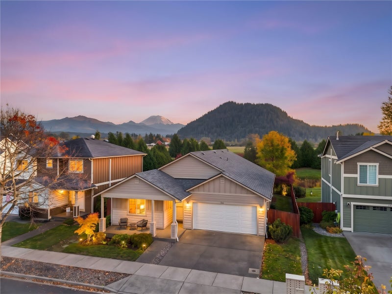 242 Riggs Drive E