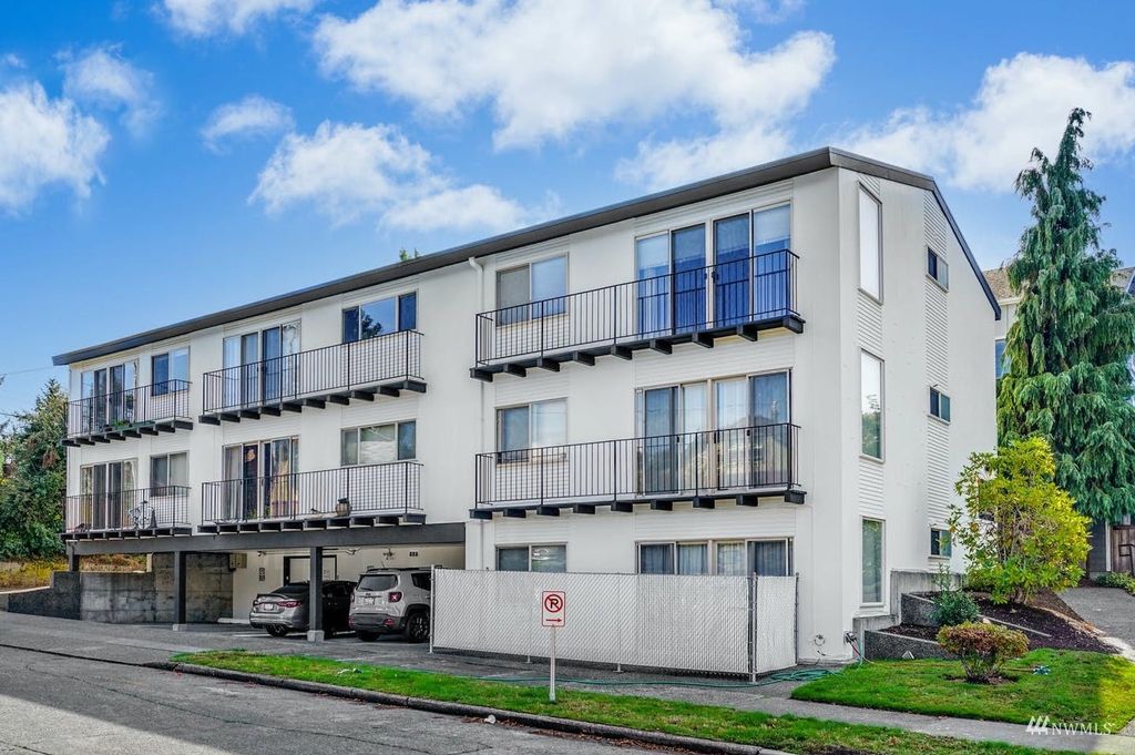 Photo of 4000 California Avenue SW, Seattle, WA 98116 (MLS # 1986177)
