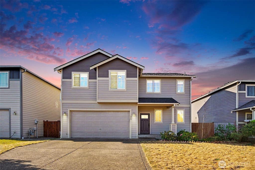 Photo of 924 S 134th Street, Tacoma, WA 98444 (MLS # 2572119)