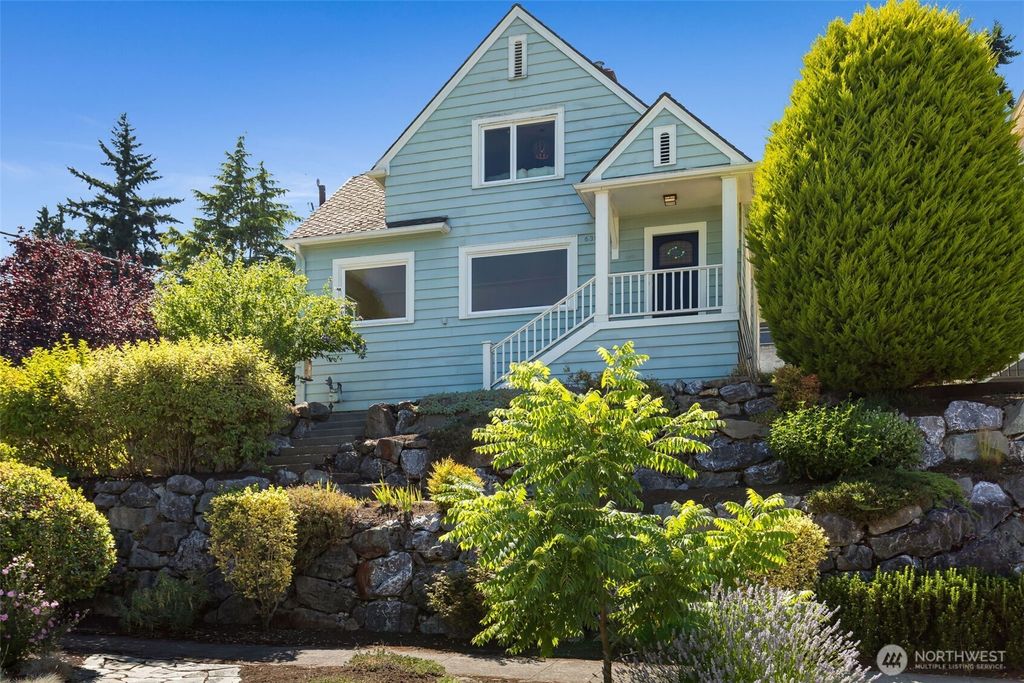 Photo of 6303 Evanston Avenue N, Seattle, WA 98103 (MLS # 2407008)