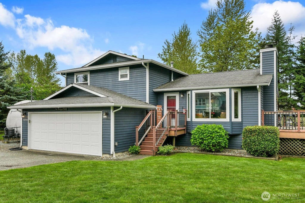 Photo of 16226 2nd Place W, Lynnwood, WA 98087 (MLS # 2586809)