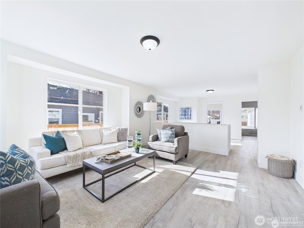 Photo of 305 Meadow Avenue N, Renton, WA 98057 (MLS # 2496574)