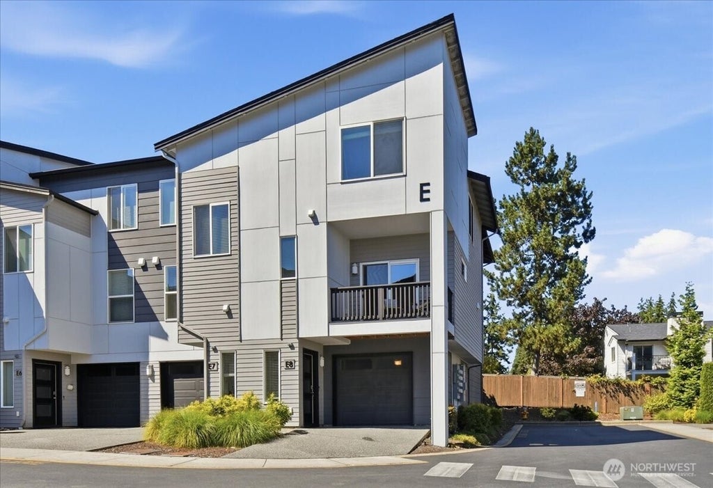 Photo of 3311 156th Street SW #E8, Lynnwood, WA 98087 (MLS # 2593053)