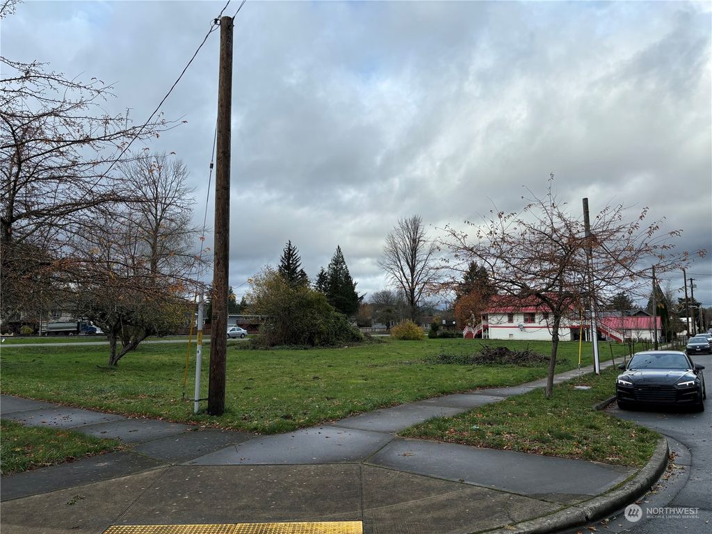Photo of 8437 Falls Avenue SE, Snoqualmie, WA 98065 (MLS # 2309760)