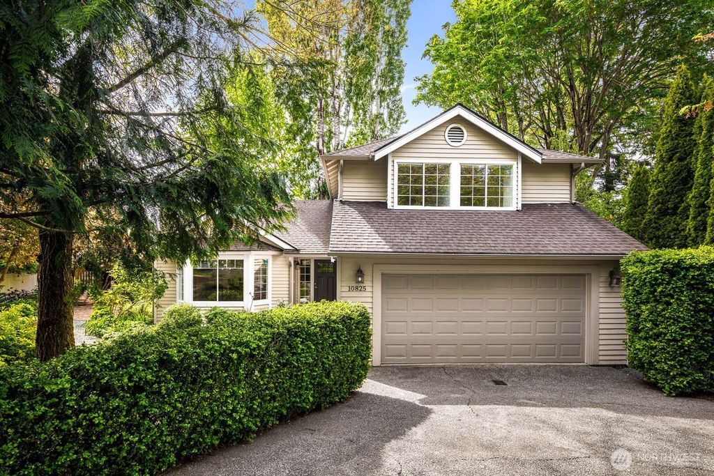 Photo of 10825 NE 64th Street, Kirkland, WA 98033 (MLS # 2373520)