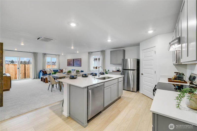45 Moonshadow Lane