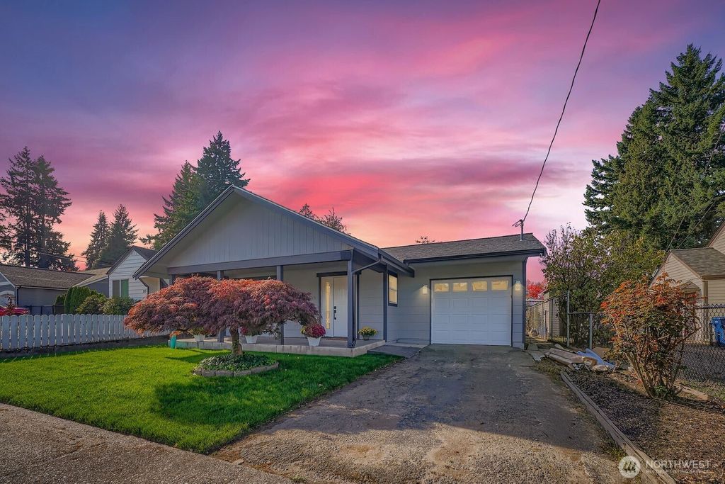 Photo of 211 O Street NE, Auburn, WA 98002 (MLS # 2447812)