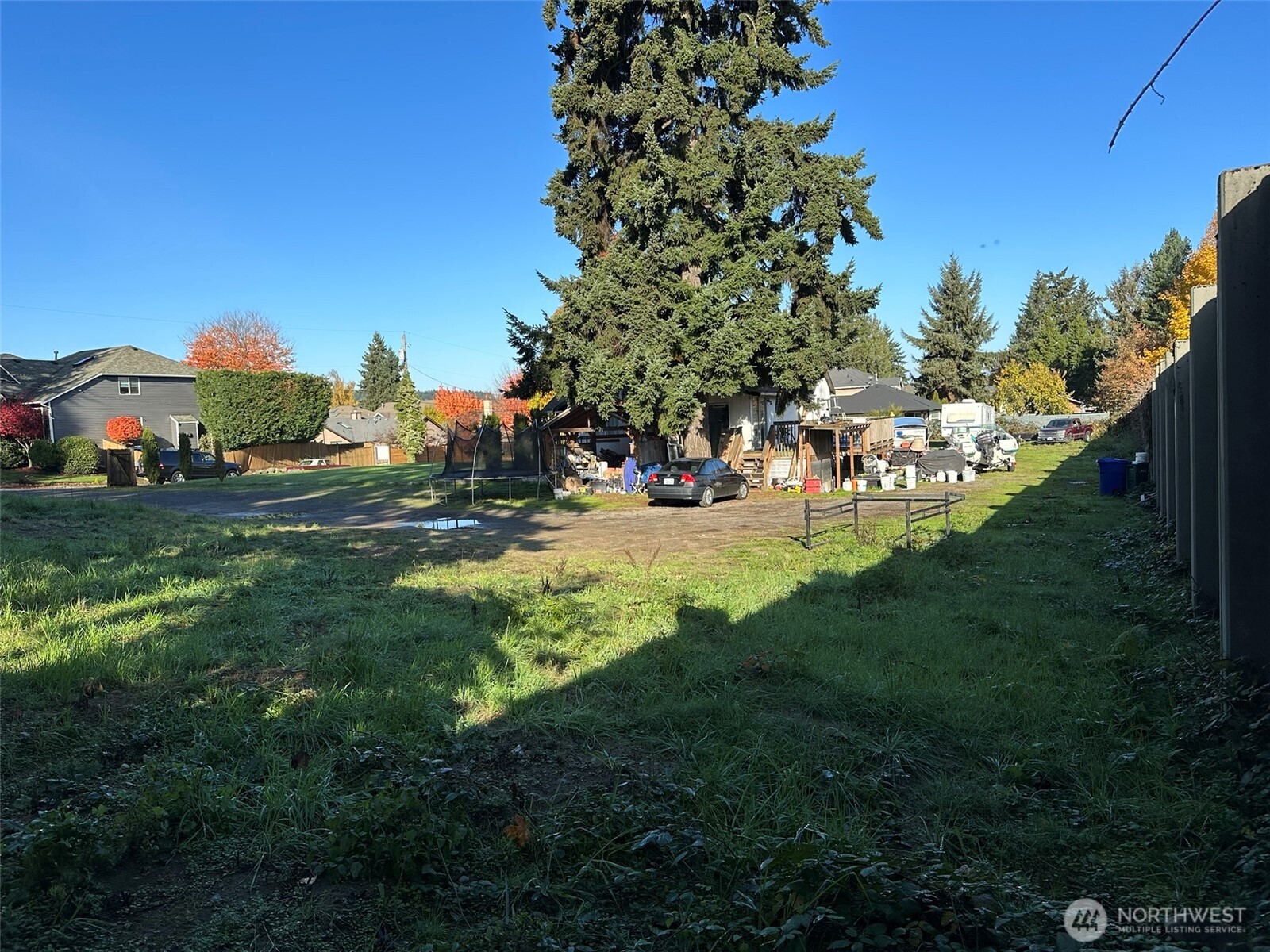 37 Meadow Avenue N
