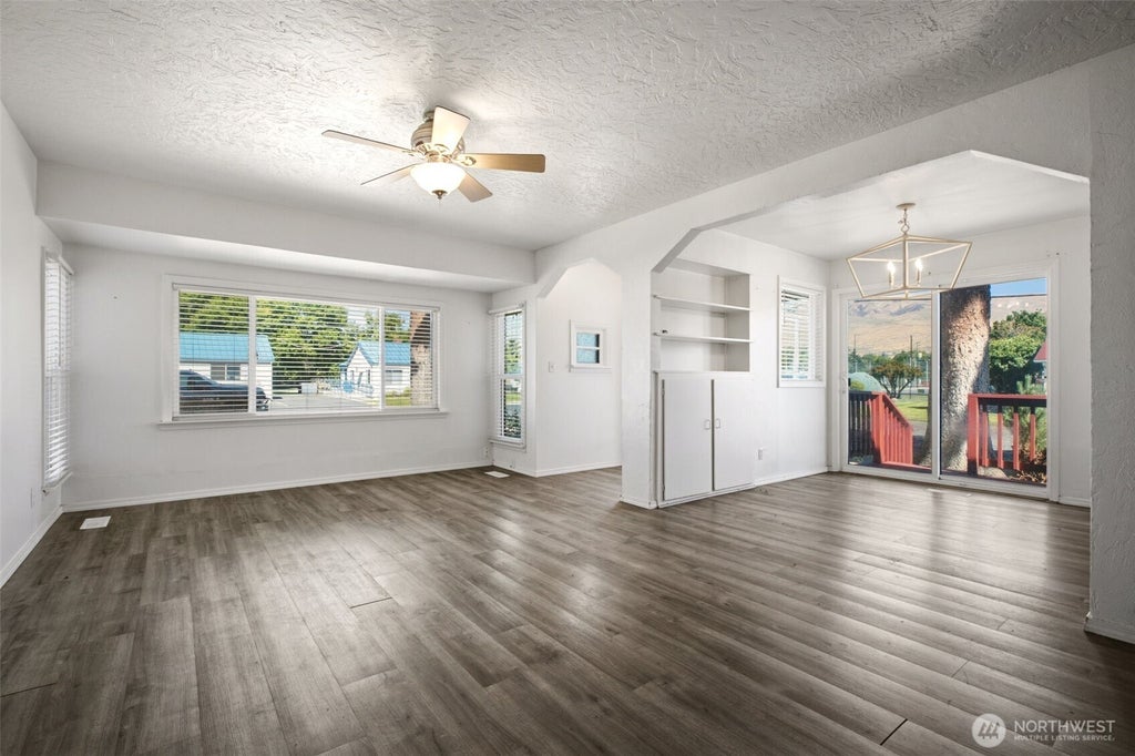 Photo of 25 Shafer Avenue, Naches, WA 98937 (MLS # 2550032)