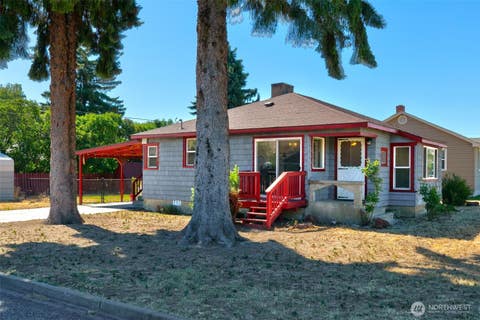 Photo of 25 Shafer Avenue, Naches, WA 98937 (MLS # 2550032)