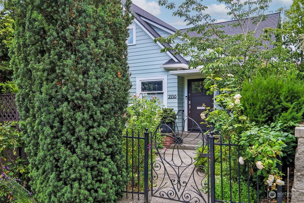 Photo of 2550 1st Avenue N, Seattle, WA 98109 (MLS # 2267983)