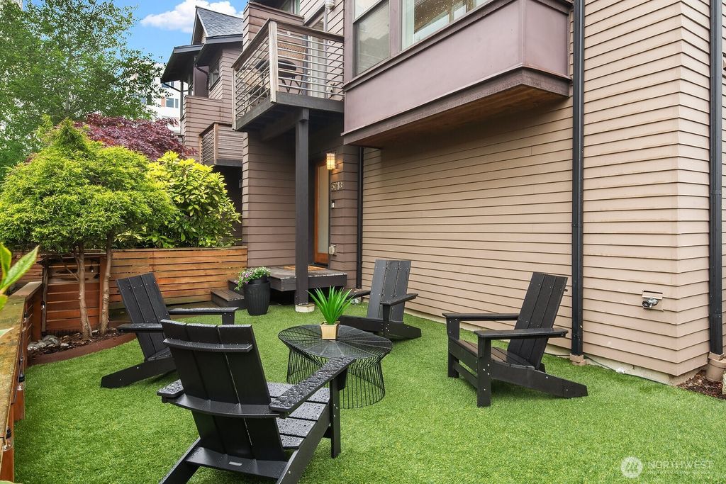 Photo of 5713 20th Avenue NW, Seattle, WA 98107 (MLS # 2524181)