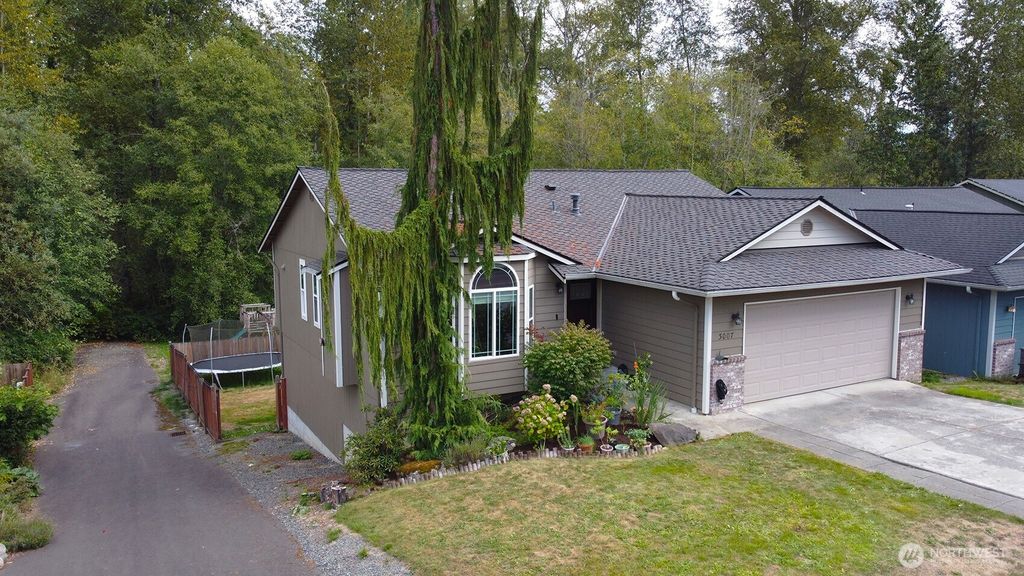 Photo of 3007 Lake Drive, Lake Stevens, WA 98258 (MLS # 2433544)