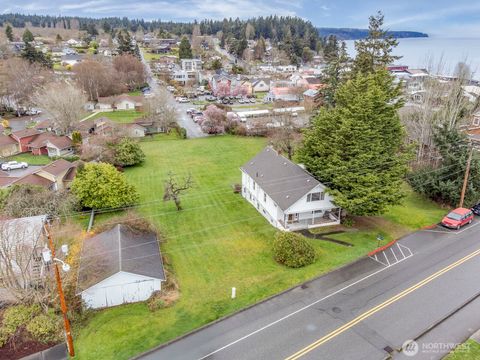 Photo of 249 Cascade Avenue, Langley, WA 98260 (MLS # 2344343)