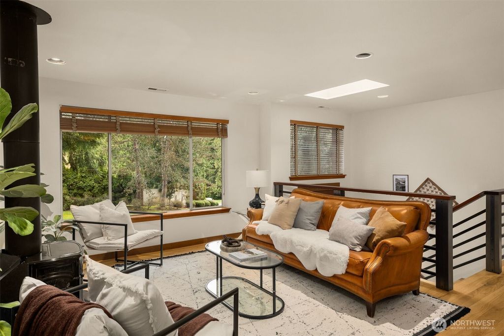 Photo of 23415 NE 73rd Street, Redmond, WA 98053 (MLS # 2487039)