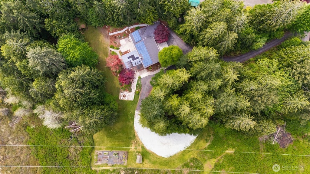 Photo of 25119 NE 18th Street, Sammamish, WA 98074 (MLS # 2547448)