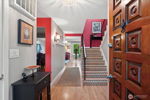 Photo of 1532 NW 195th Street #1, Shoreline, WA 98177 (MLS # 2507435)