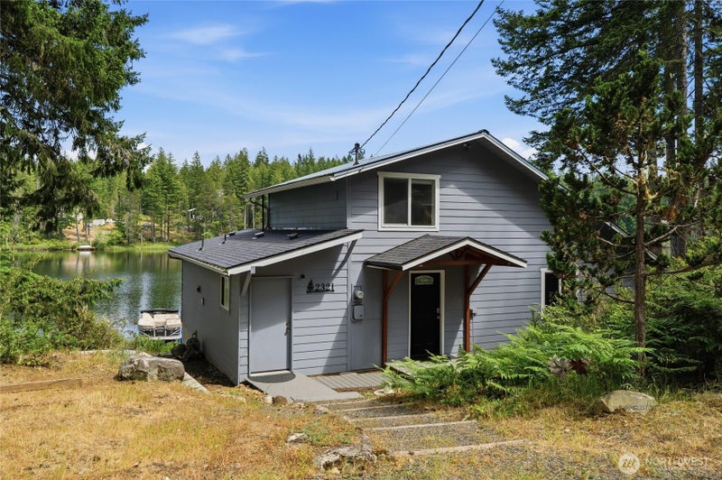 2321 NE Tee Lake Road