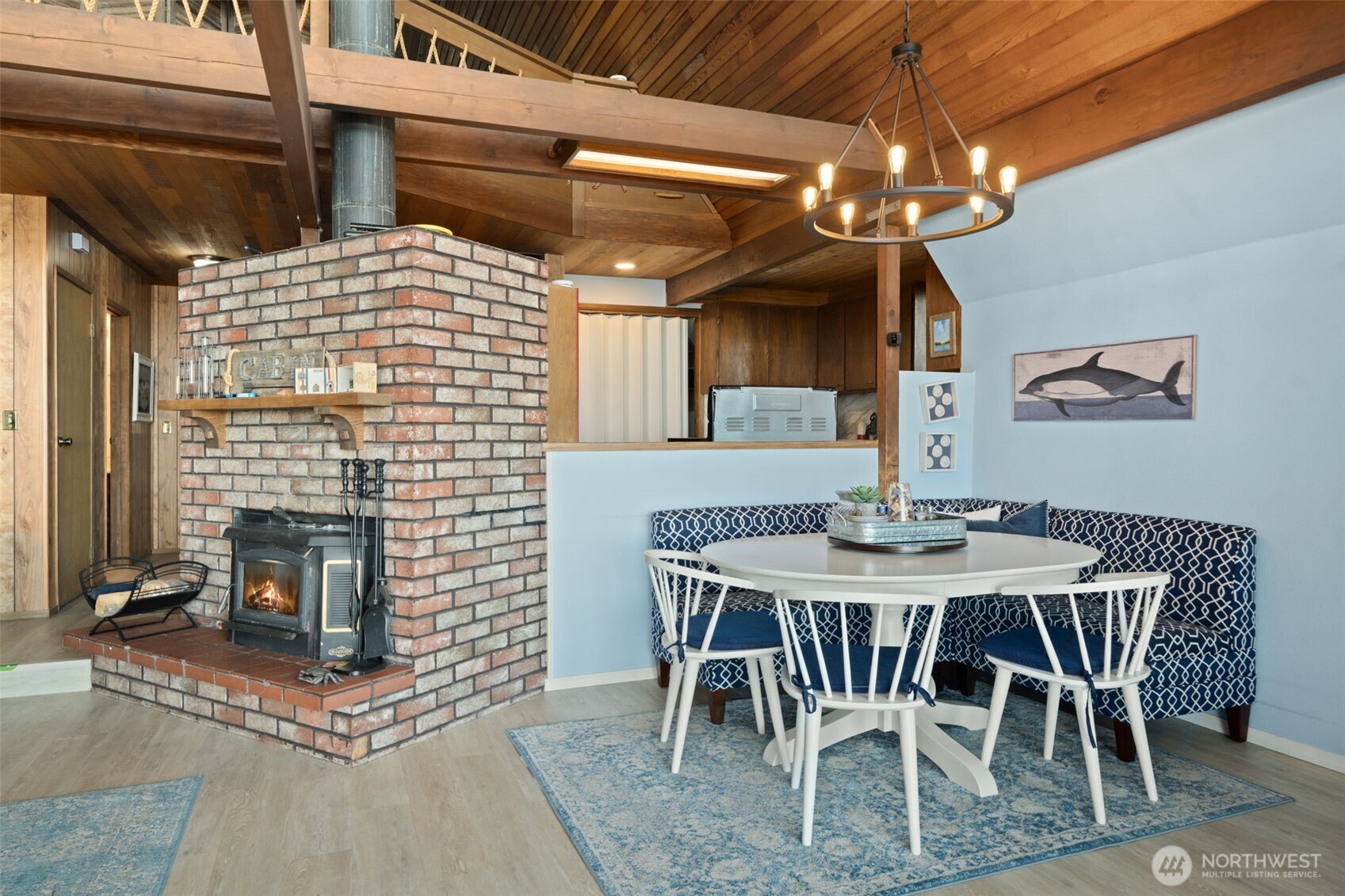 362 E Pointes Drive E