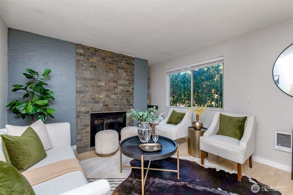 Photo of 4826 S 187th Place #D105, SeaTac, WA 98188 (MLS # 2422549)