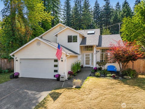 Photo of 7501 39th Avenue SE, Lacey, WA 98503 (MLS # 2571739)