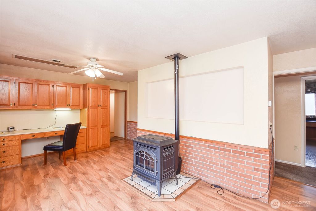 Photo of 1407 Cedar Avenue, Marysville, WA 98270 (MLS # 2466456)