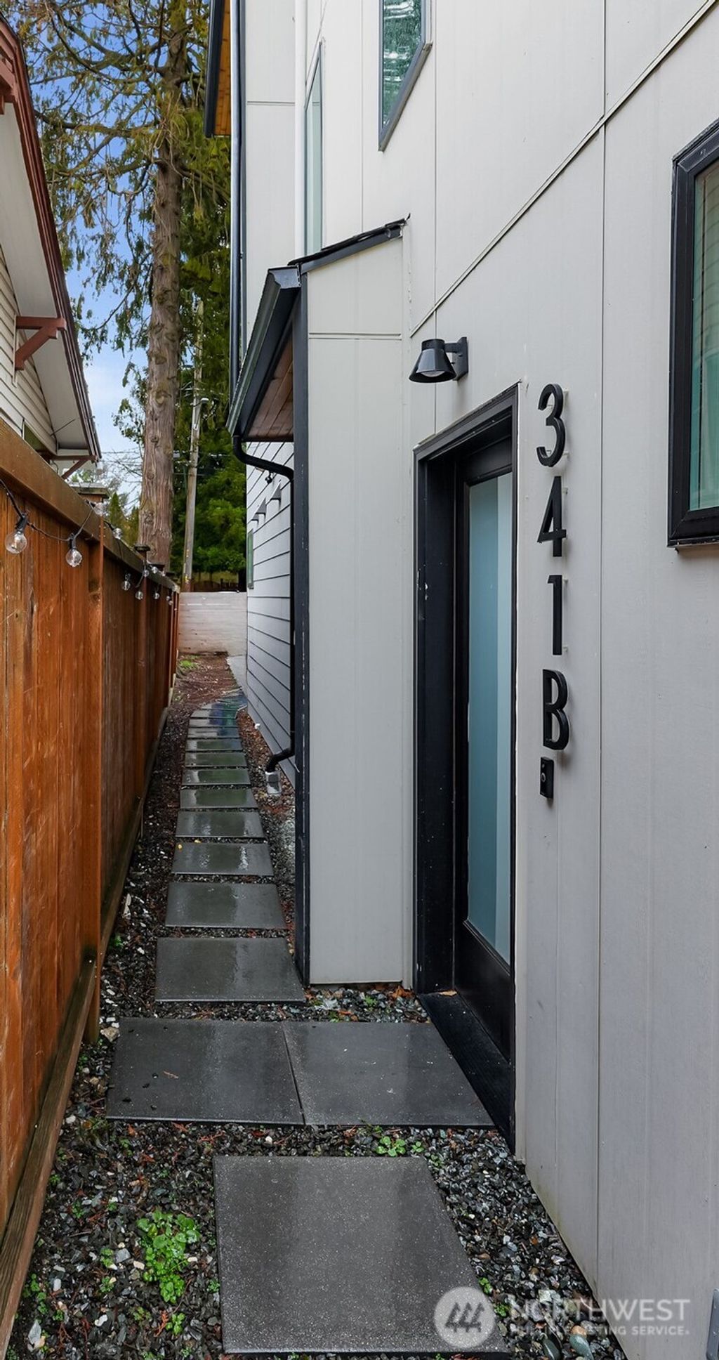 Photo of 341 NW 90th Street #B, Seattle, WA 98117 (MLS # 2481787)