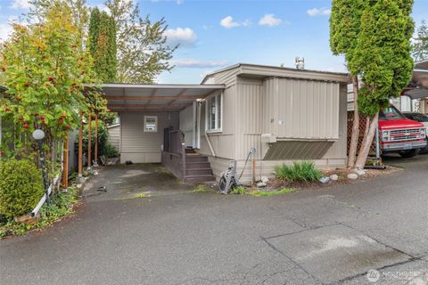 Photo of 23708 Locust Way #23, Bothell, WA 98021 (MLS # 2469933)