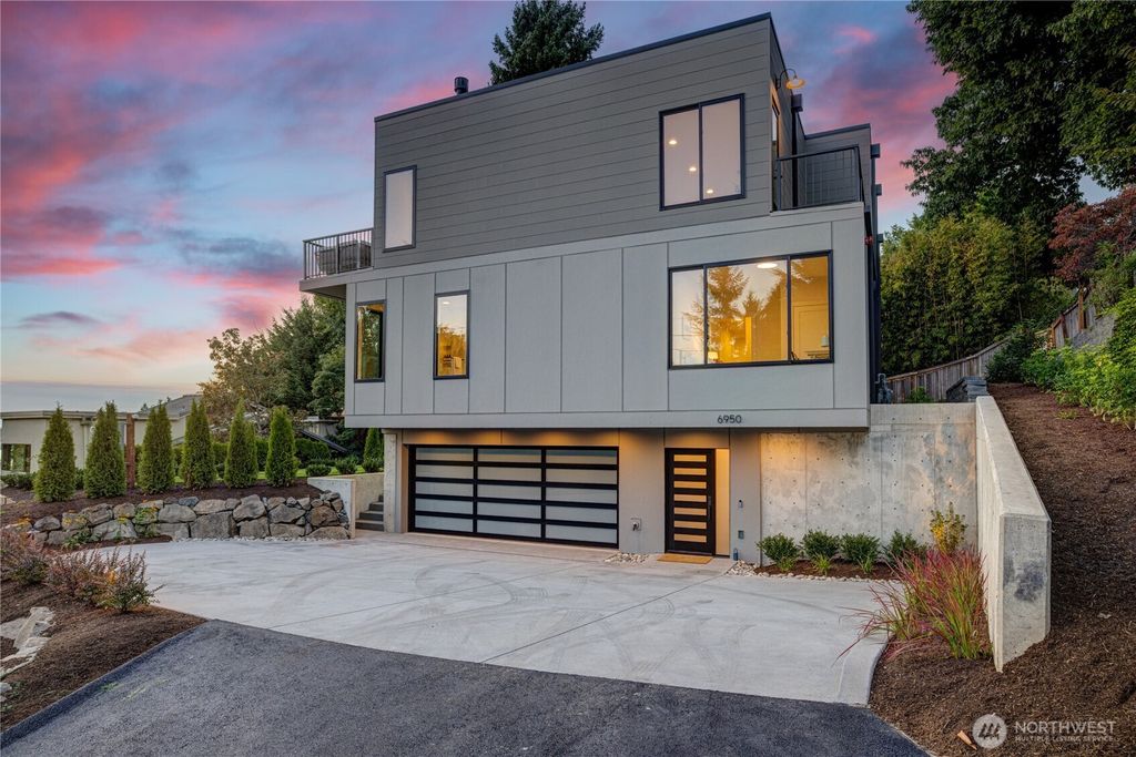 Photo of 6950 SE Maker Street, Mercer Island, WA 98040 (MLS # 2375868)